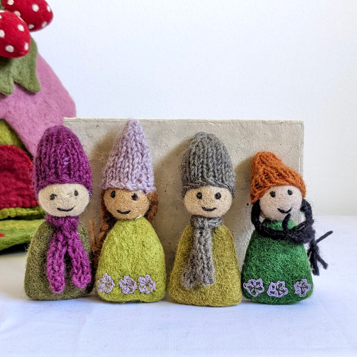 Papoose Forest Family Finger Puppets Set of 4