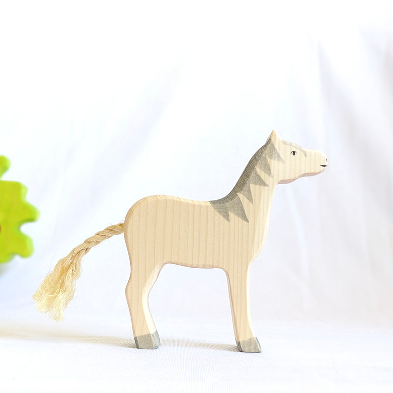 Holztiger Horse Grey Mane Wooden Animals Head Raised Farm Animal Toys 3yrs+