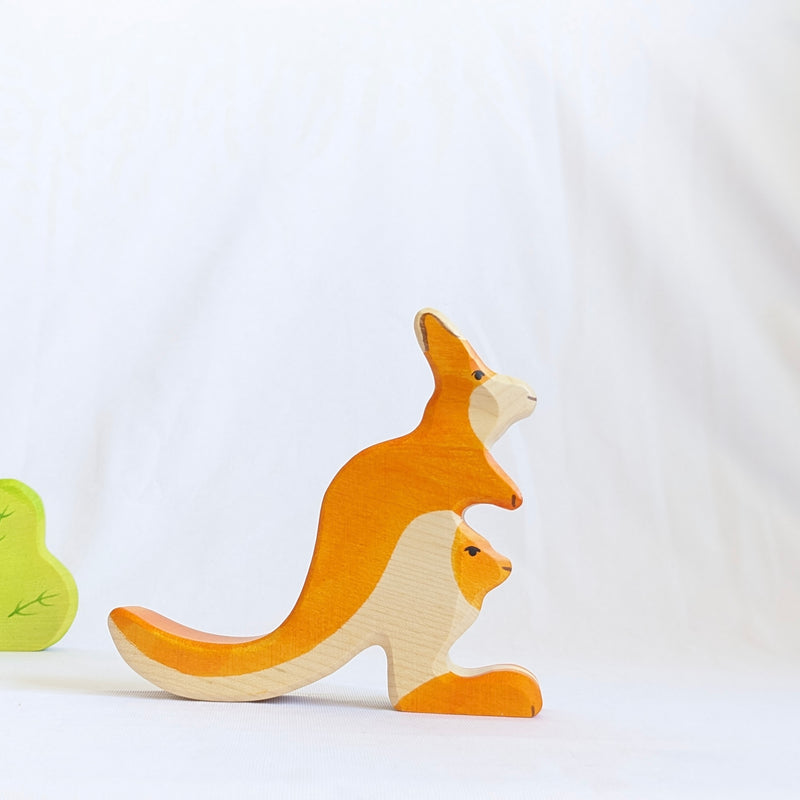 Holztiger Kangaroo with Joey Wooden Animals Wildlife Australian Animals 3yrs+