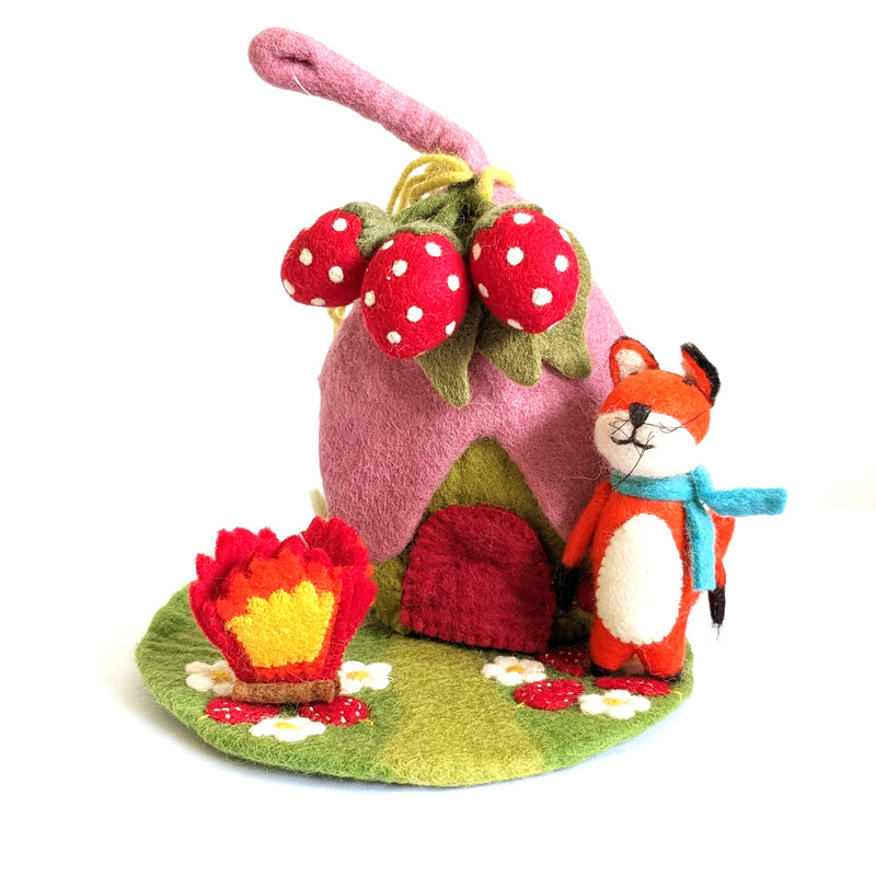 Papoose Felt Strawberry House & Mat Pretend & Imaginative Play Toys 3yrs+