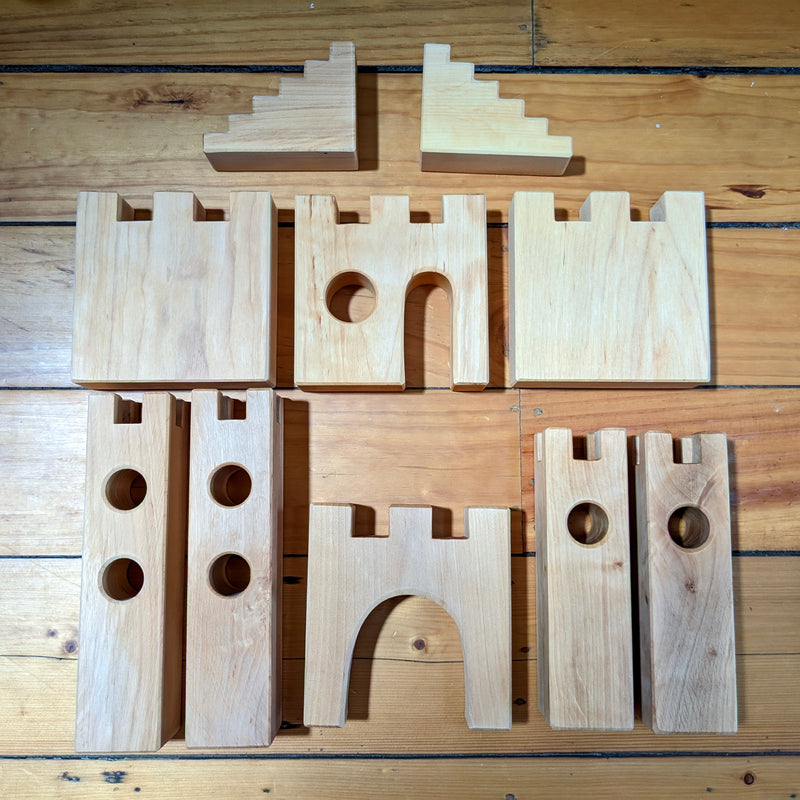 Bauspiel Knight’s Castle Set 10pcs Wooden Toys Fairy Unicorn and Castle, Dinosaur and Dragon Theme 3yrs+