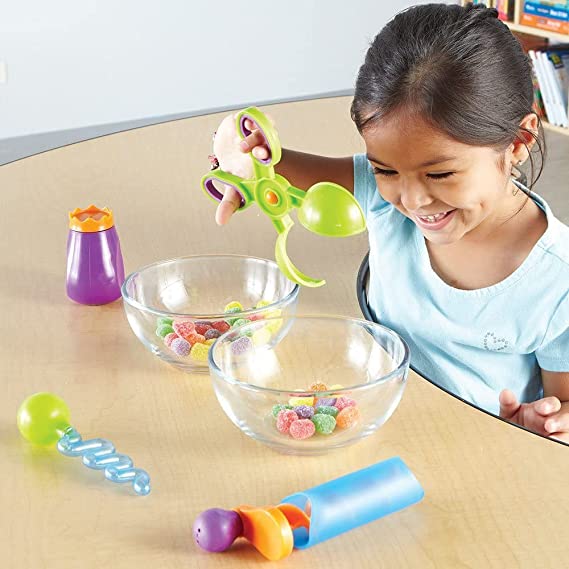 Learning Resources Sand and Water Fine Motor Tool Set of 4 Bath Toys Early Science STEM Toys Sensory Developmental Toys for Toddlers Best Seller 3yrs+